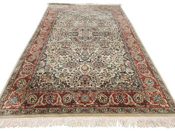 Tapijt beschikbaar voor biedingen