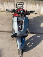 Vespa s wielen onderdelen treeplank uitlaat 4tak, Fietsen en Brommers, Ophalen, Zo goed als nieuw, Benzine