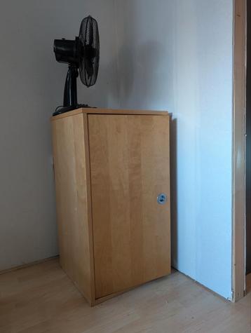 Ikea Kast - Opbergkast beschikbaar voor biedingen
