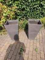 Twee harde kunststof bloempotten, Tuin en Terras, Bloembakken en Plantenbakken, Ophalen, Kunststof, Minder dan 60 cm, Vierkant