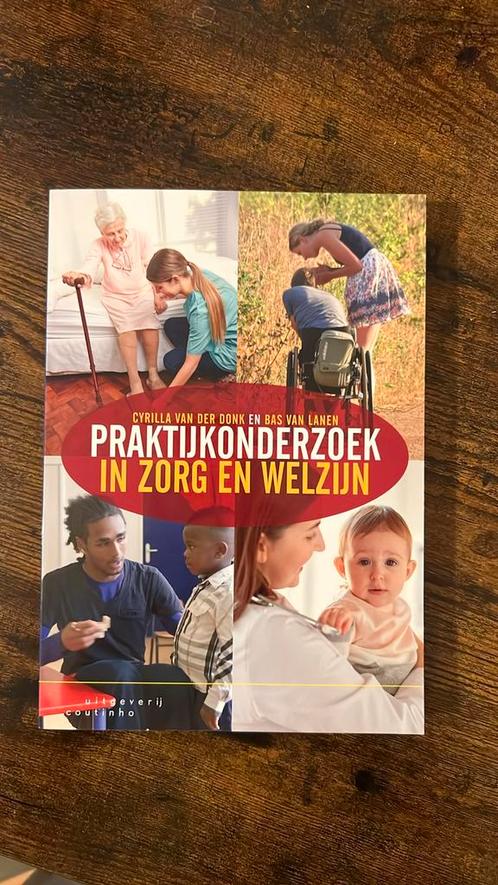 Cyrilla van der Donk - Praktijkonderzoek in zorg en welzijn, Boeken, Politiek en Maatschappij, Zo goed als nieuw, Ophalen of Verzenden