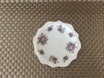 Royal Albert SWEET VIOLETS PETIT FOUR BORDJES 6 stuks €30,00, Ophalen of Verzenden, Nieuw, Porselein, Kop en/of schotel