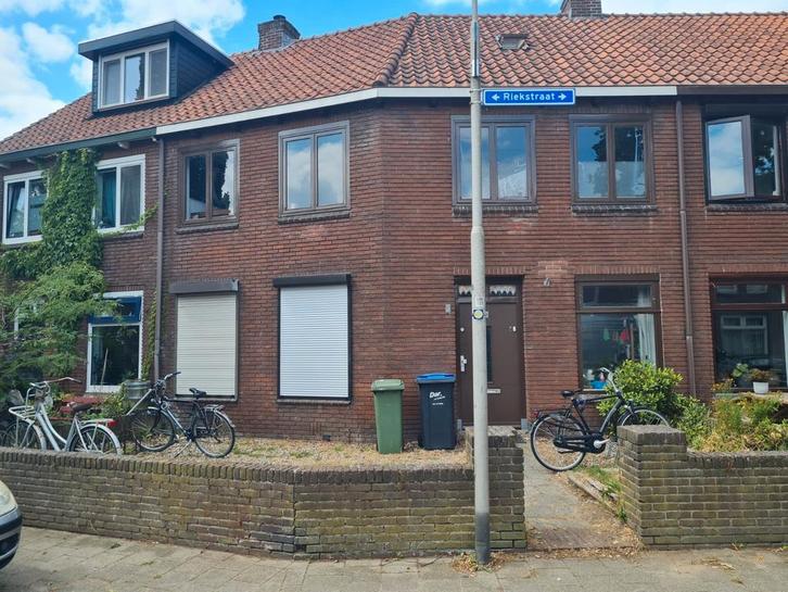 Studentenhuis kamerverhuurpand te koop gevraagd, Huizen en Kamers, Op zoek naar een huis