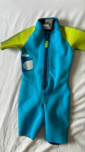 Kinder wetsuit/ shorty/ surfpak 6 jr teab beschikbaar voor biedingen