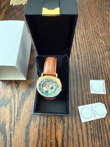 Bulova Accutron II staal /goud/groen in uitmundende staat !! beschikbaar voor biedingen