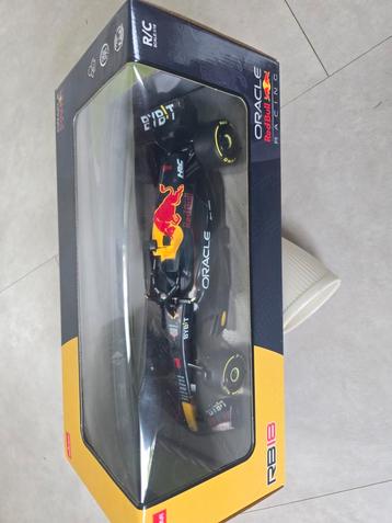 Rastar op afstand bestuurbare Oracle Red Bull Racing RB18  beschikbaar voor biedingen