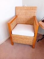Rieten stoel met zitkussen, Huis en Inrichting, Fauteuils, Ophalen, Zo goed als nieuw, Minder dan 75 cm