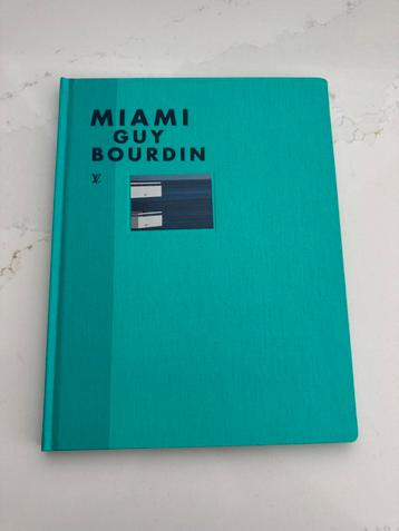 Miami boek LV - Guy Bourdin in nieuwstaat beschikbaar voor biedingen