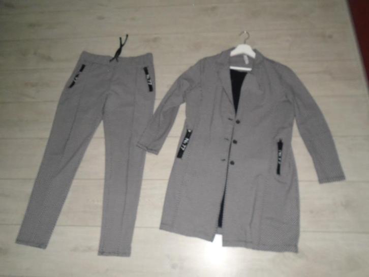 ZOSO Apart Katoen Stretch Zwart Wit Kostuum Broekpak maat M, Kleding | Dames, Jasjes, Kostuums en Pakken, Zo goed als nieuw, Kostuum of Pak