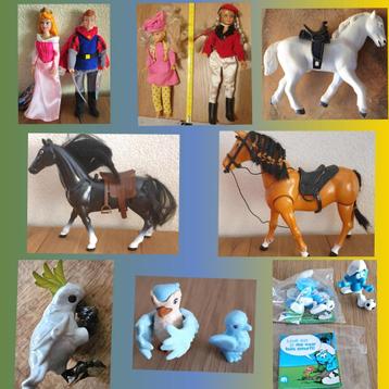 Doornroosje en de prins, Disney, paarden, smurfjes, vogels ! beschikbaar voor biedingen