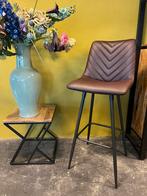 Leuke barkruk in kleuren bruin zwart of cognac, Huis en Inrichting, Barkrukken, Kunststof, Met voetsteun, 60 tot 90 cm, Nieuw