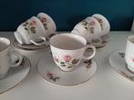 Zeven Seltmann Weiden vintage kop en schotels met roosjes, Huis en Inrichting, Keuken | Servies, Ophalen of Verzenden, Zo goed als nieuw