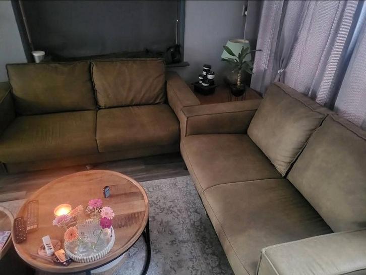 Mooie olijfgroene banken set (2+2,5 zits) - z.g.a.n., Huis en Inrichting, Banken | Bankstellen, Zo goed als nieuw, 75 tot 100 cm