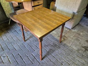 eiken eettafel 80x80cm  beschikbaar voor biedingen