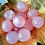 Rozekwarts bollen edelsteen bol Roze Kwarts edelstenen, Verzamelen, Mineralen en Fossielen, Ophalen of Verzenden