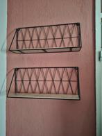 2 wand rekken, Ophalen, Zo goed als nieuw