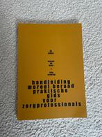 Handleiding Moreel Beraad - 3e Editie, Ophalen of Verzenden, Alpha, Zo goed als nieuw, HBO