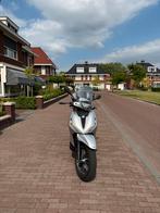 Beverly 400 HPE S met alarm en topkoffer, Motoren, Particulier, Scooter