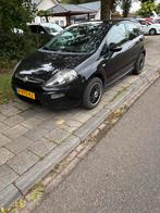 Fiat Punto 1.2  3DR evo 2011 Zwart airco, Auto's, Fiat, Voorwielaandrijving, 4 cilinders, Zwart, Bedrijf