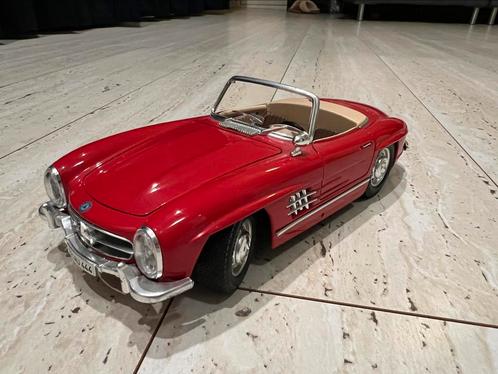 Mercedes Benz 300SL schaal 1:18, Hobby en Vrije tijd, Modelauto's | 1:18, Zo goed als nieuw, Auto, Bburago, Ophalen of Verzenden