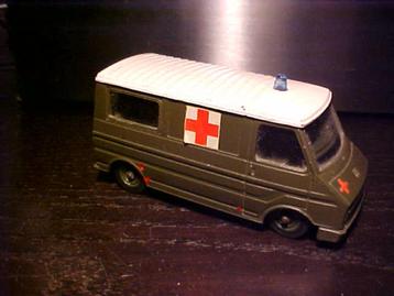 Solido 368 - Citroën C35 Army Ambulance [groen] 1/43 beschikbaar voor biedingen