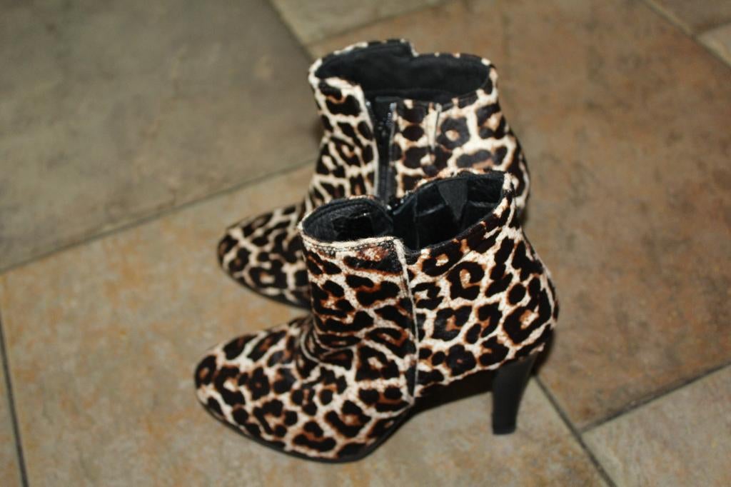 Esmara vlot panter enkellaarsjes mt 38 SUPERKOOPJE, Kleding | Dames, Schoenen, Overige kleuren, ., Lage of Enkellaarzen, Zo goed als nieuw