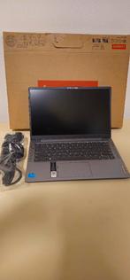 Lenovo IdeaPad Slim 3 14IAN8 - Nieuw!, Met videokaart, Qwerty, 8 GB, Intel Core i3-N305