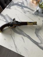 Groot, antiek vuursteen pistool 1763- 1766., Ophalen of Verzenden