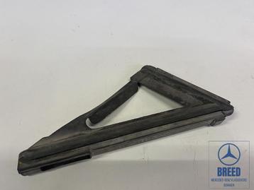 NOS spiegelrubber links Mercedes-Benz W114 W115 2e serie beschikbaar voor biedingen