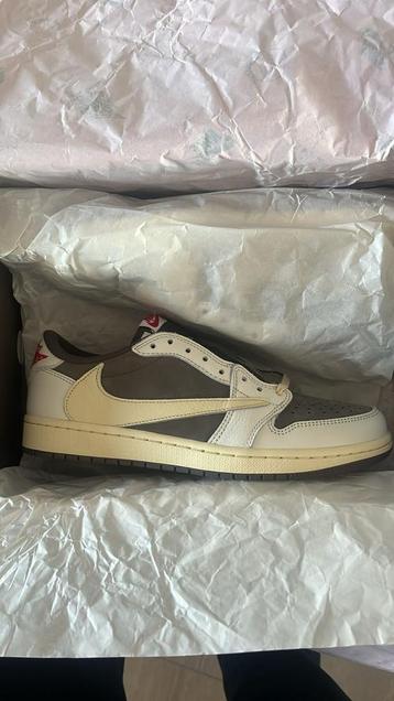 Jordan 1 Low Travis Scott ‘Reverse Mocha’ maat 42 beschikbaar voor biedingen