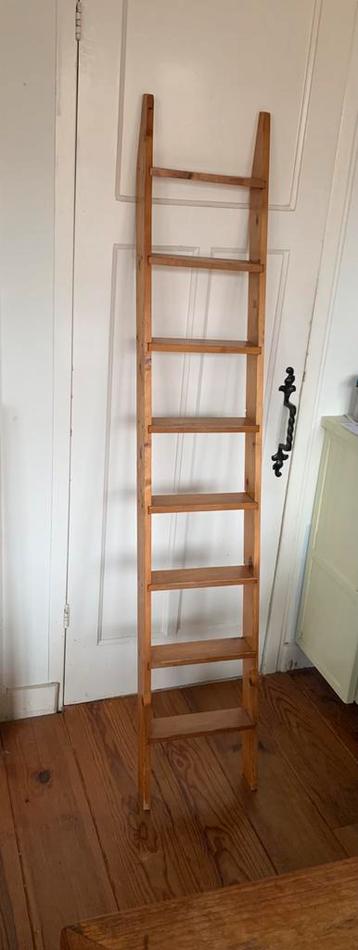 Houten ladder, blank gelakt, 172x32x7cm beschikbaar voor biedingen