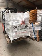 Haardhout per kuub.  Droog vanaf €90,- per kuub, Ophalen, Blokken