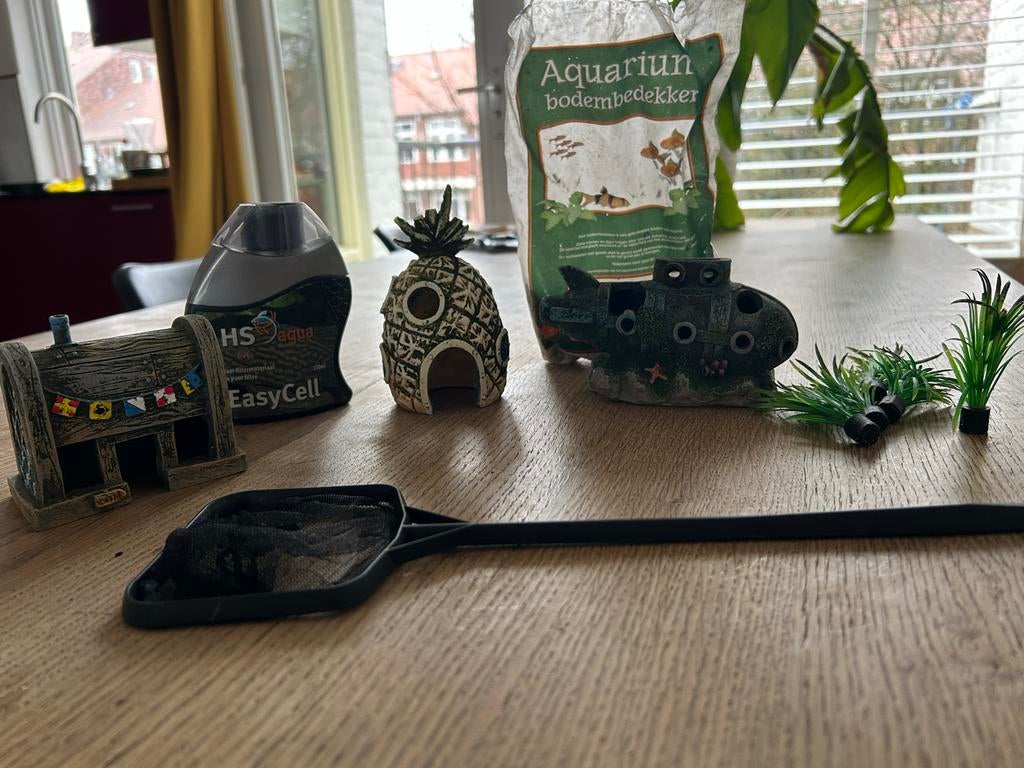 Sierelementen en schepnetje voor aquarium, Ophalen, Zo goed als nieuw, Plant(en), Steen of Hout