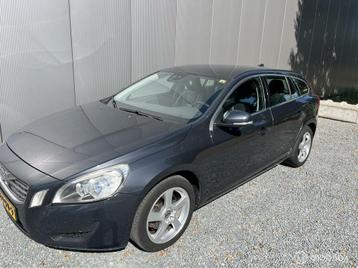 Volvo V60 1.6 T3 Momentum beschikbaar voor biedingen