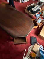Mooie notenhouten salontafel - 154x95x50 cm, Ophalen