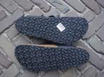 GRATIS VERZENDEN NIEUWE ZWARTE GIZEH BIRKENSTOCKS MT 45, Slippers, Verzenden, Zwart, Nieuw