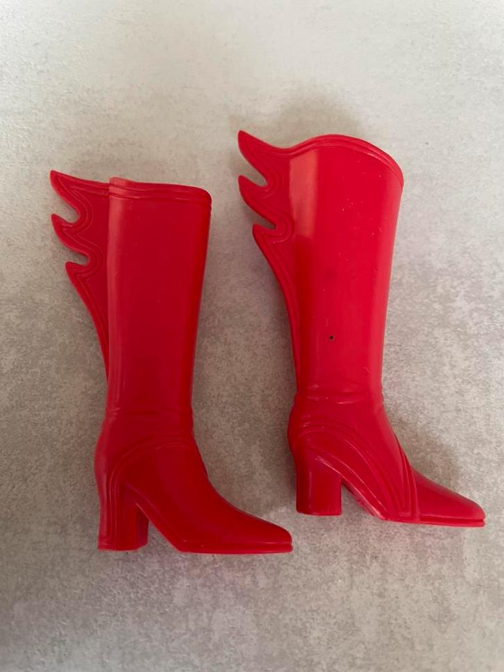 Mega Mindy laarzen voor barbie, Verzamelen, Poppen, Gebruikt, Accessoires, Ophalen of Verzenden