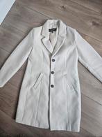 Mooie beige mantel van veromoda maat M, Ophalen of Verzenden, Zo goed als nieuw, Maat 38/40 (M), Beige