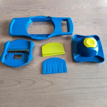 Tupperware alles snijder  beschikbaar voor biedingen