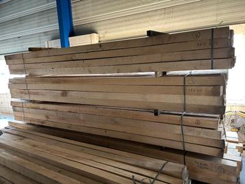 Eiken 10x10cm en Kastanje 50mm gedroogd beschikbaar voor biedingen