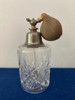 Oude parfumfles met verstuiver, Antiek en Kunst, Antiek | Glas en Kristal, Ophalen of Verzenden
