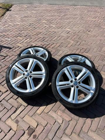 Mallory 17 inch velgen en banden. beschikbaar voor biedingen
