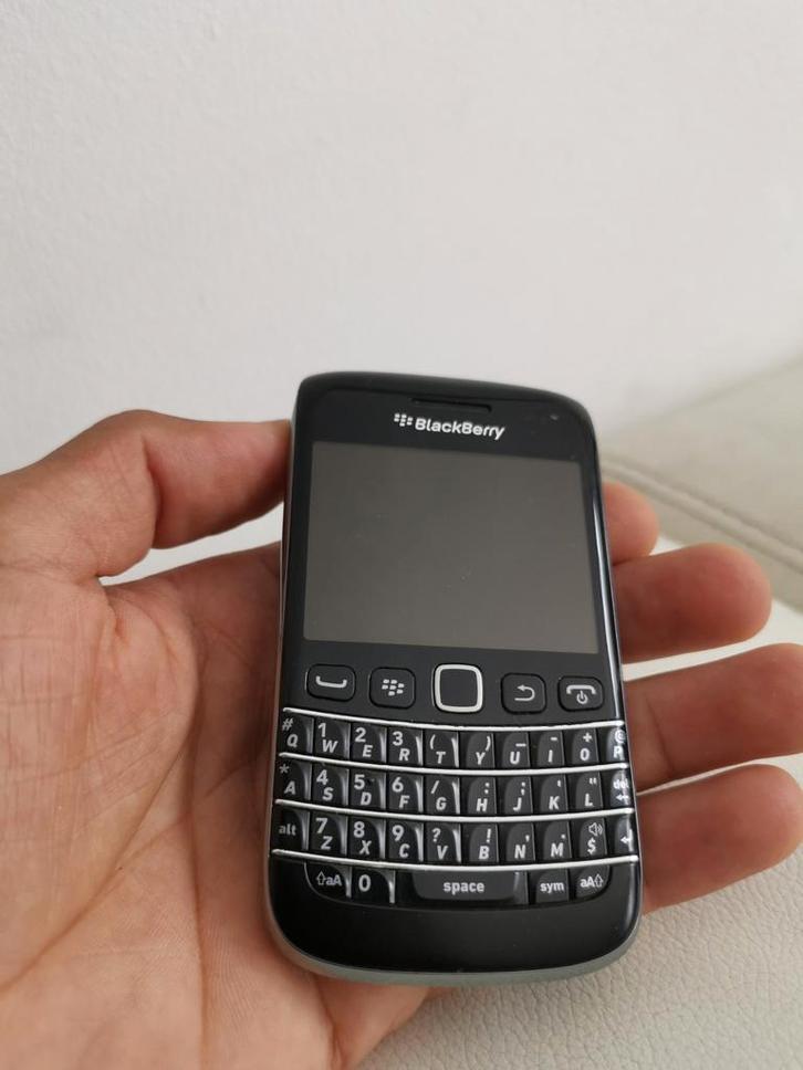 Goedwerkende blackberry bold 9790 black edition met touchscr, Telecommunicatie, Mobiele telefoons | Hoesjes en Frontjes | Blackberry