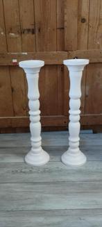 Twee hoge lichtroze landelijke kandelaren, Ophalen, Zo goed als nieuw, Overige materialen, 75 cm of meer