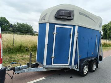 Paardentrailer 2 paards paardenwagen henra  beschikbaar voor biedingen