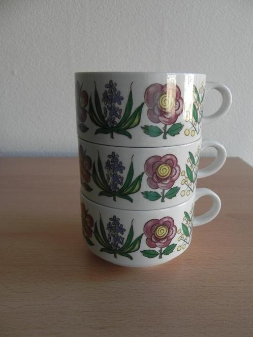 Villeroy & Boch mokkakopjes kopjes bloem vintage, Antiek en Kunst, Antiek | Servies los, Ophalen