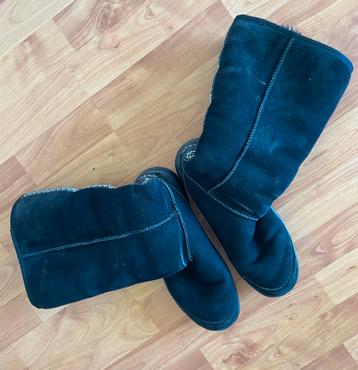 Ugg winter laarsjes Suède Gevoerd Zwart  beschikbaar voor biedingen