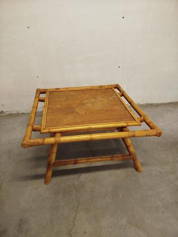 Vintage jaren ’70 rotan/bamboe salontafel 70x70cm beschikbaar voor biedingen