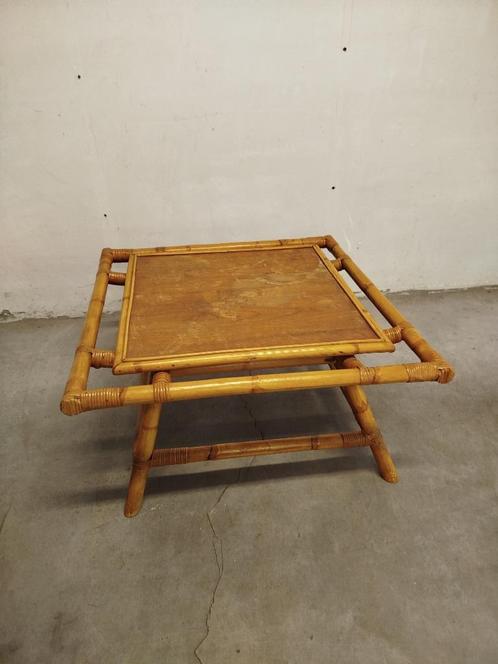 Vintage jaren ’70 rotan/bamboe salontafel 70x70cm, Huis en Inrichting, Tafels | Salontafels, Gebruikt, 50 tot 75 cm, 50 tot 100 cm