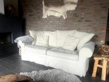 Stoffen bank gebroken wit beschikbaar voor biedingen